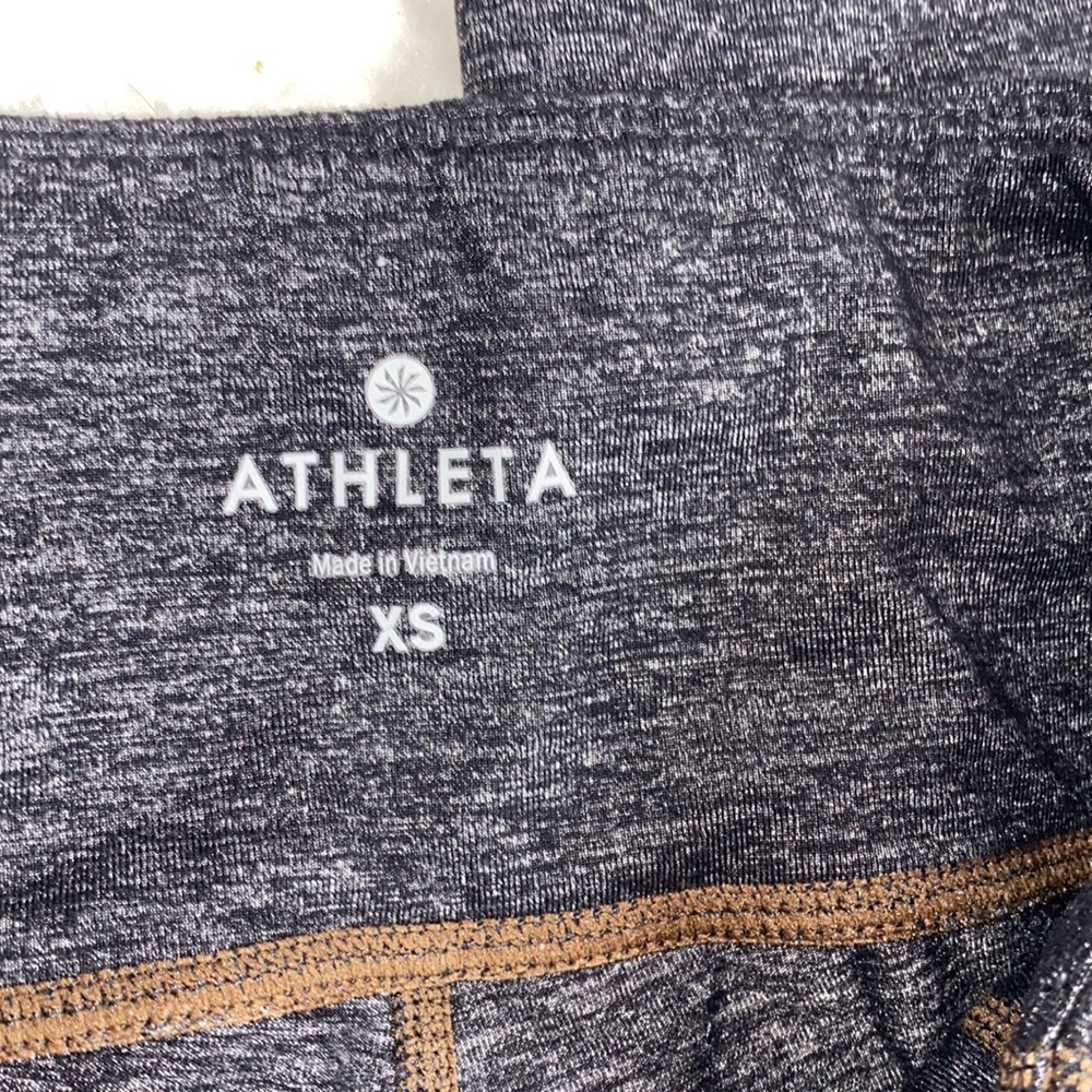 Athleta mind over mat active Capri leggings XS - Picture 5 of 7